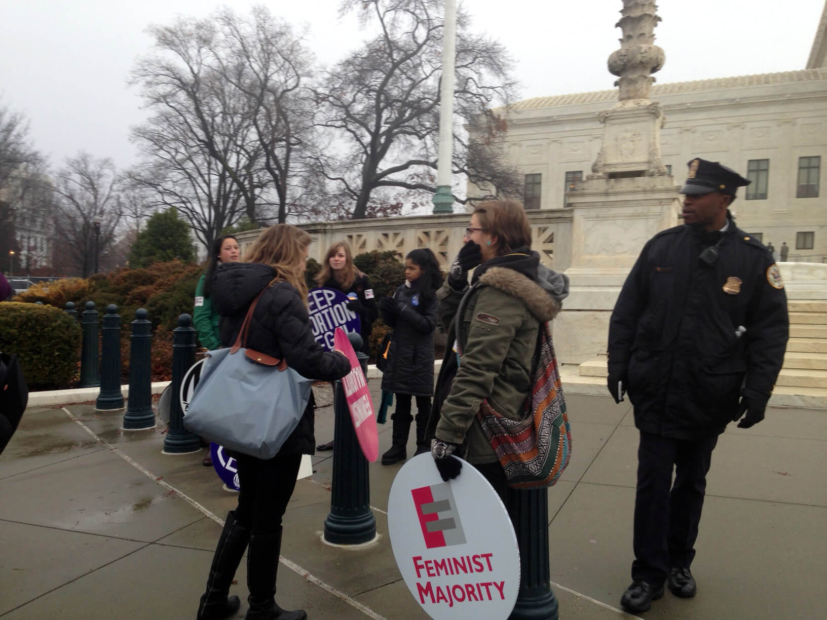 SCOTUS hears arguments on abortion clinic buffer zones