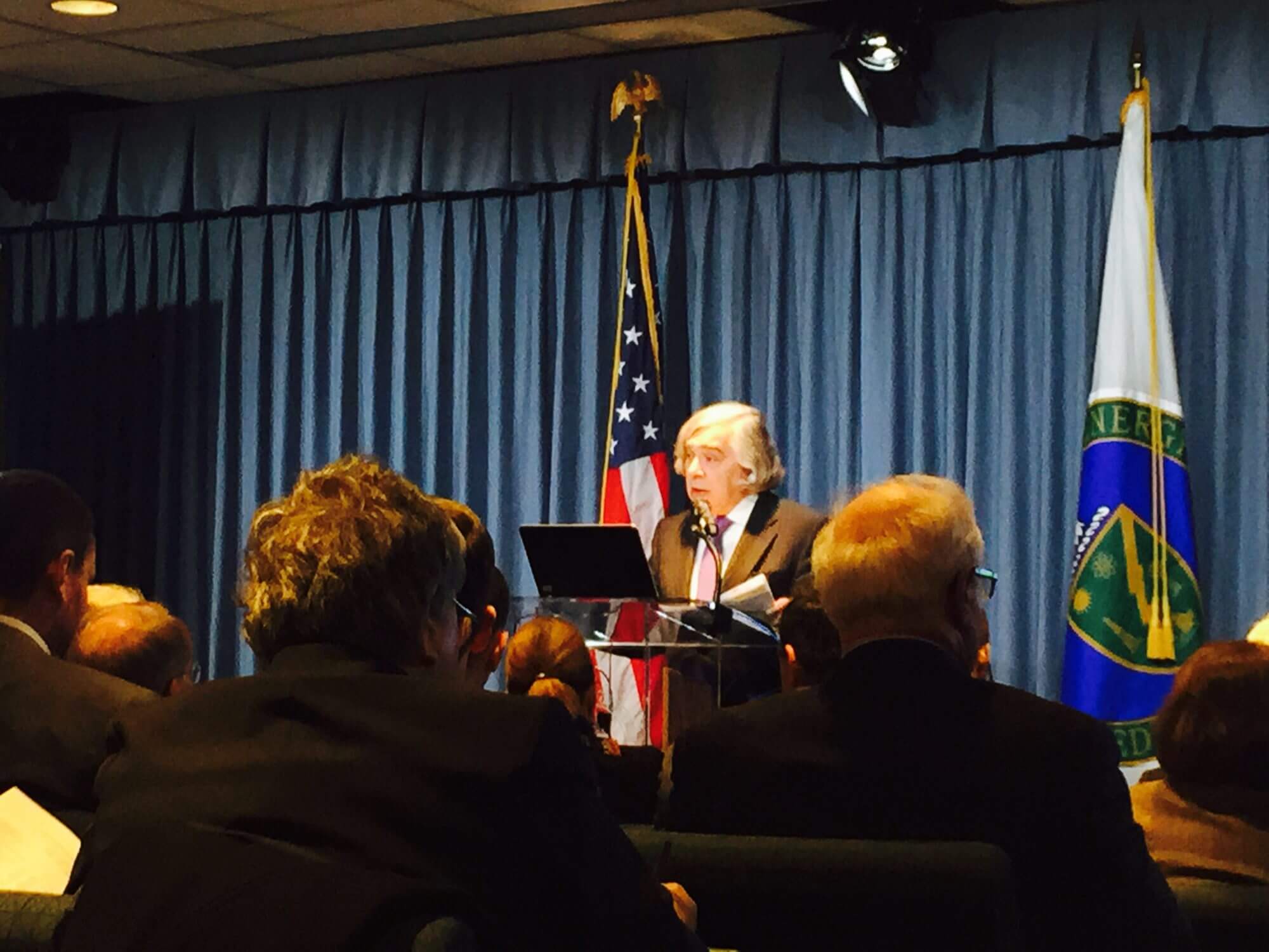 Energy Department requests $29.9  billion to focus on clean energy, new tech in FY 2016