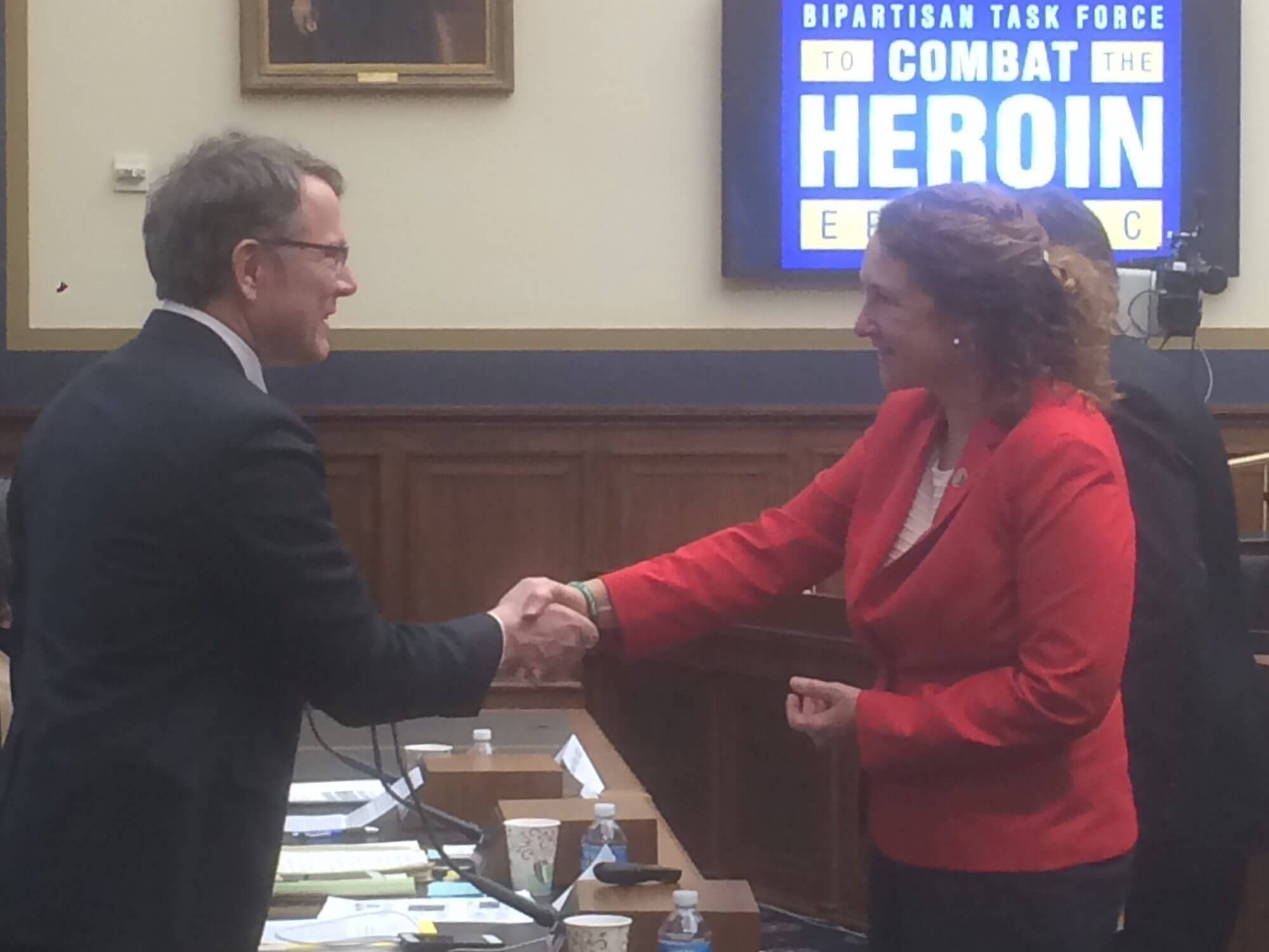 Medical panel recommends Congress improve access to anti-opioid addiction drugs