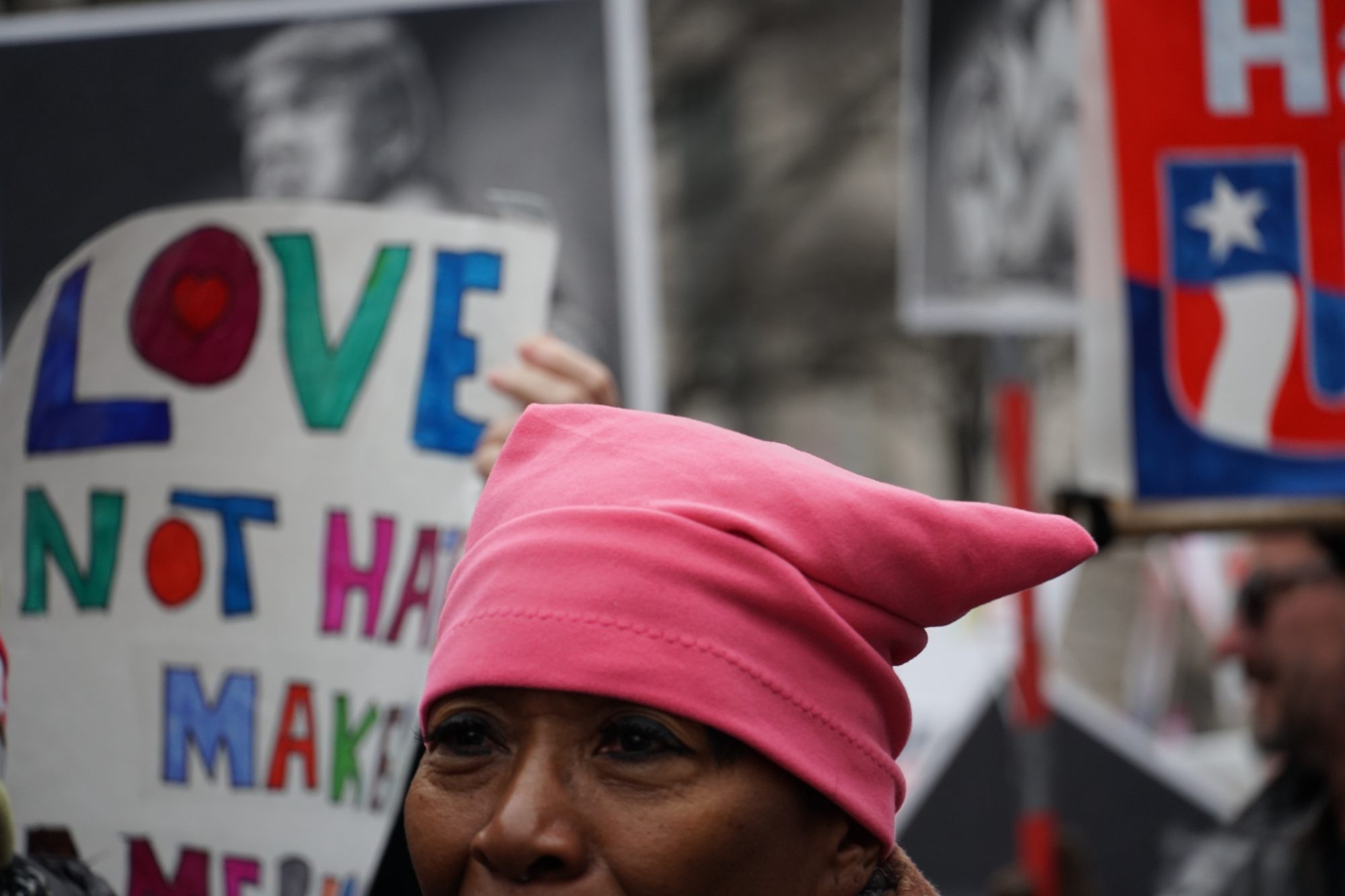 Many women wore pink hats to show solidarity in demanding women's rights. (Ester Wells/MNS)