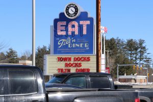The Tilt’n Diner’s roadside sign in Tilton, New Hampshire. (Charlotte Walsh/MNS)