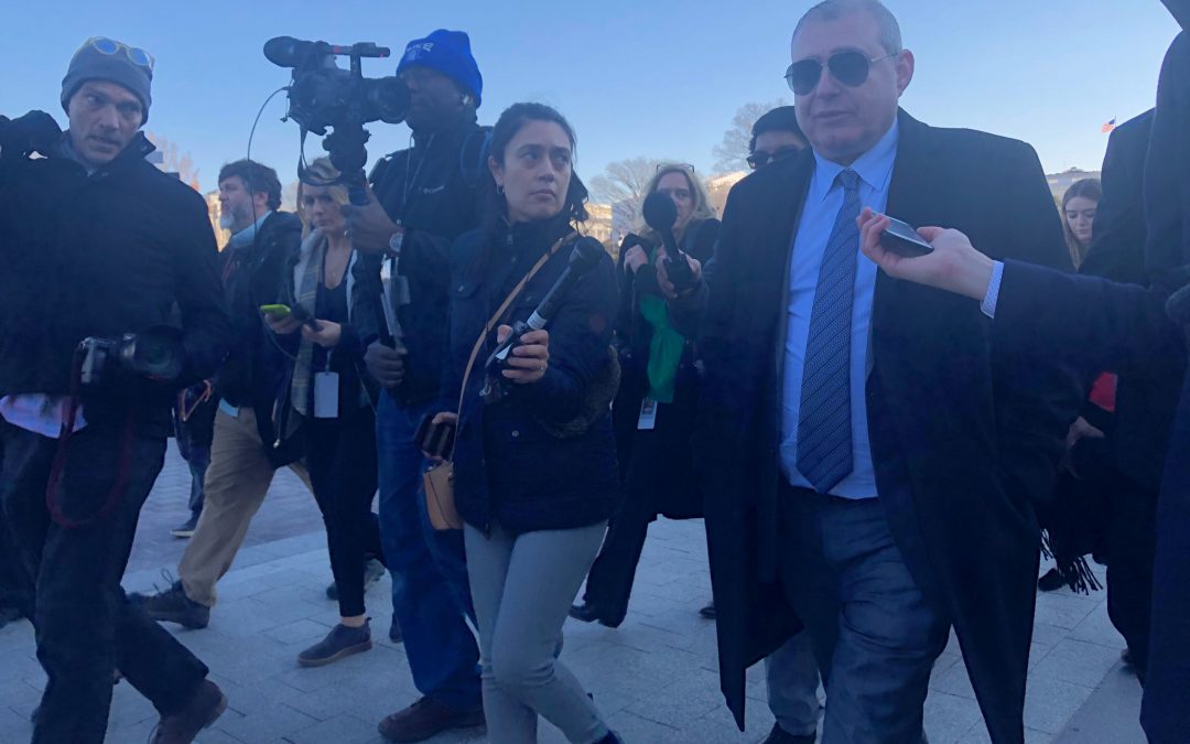 PARNAS URGES SENATORS TO CALL WITNESSES