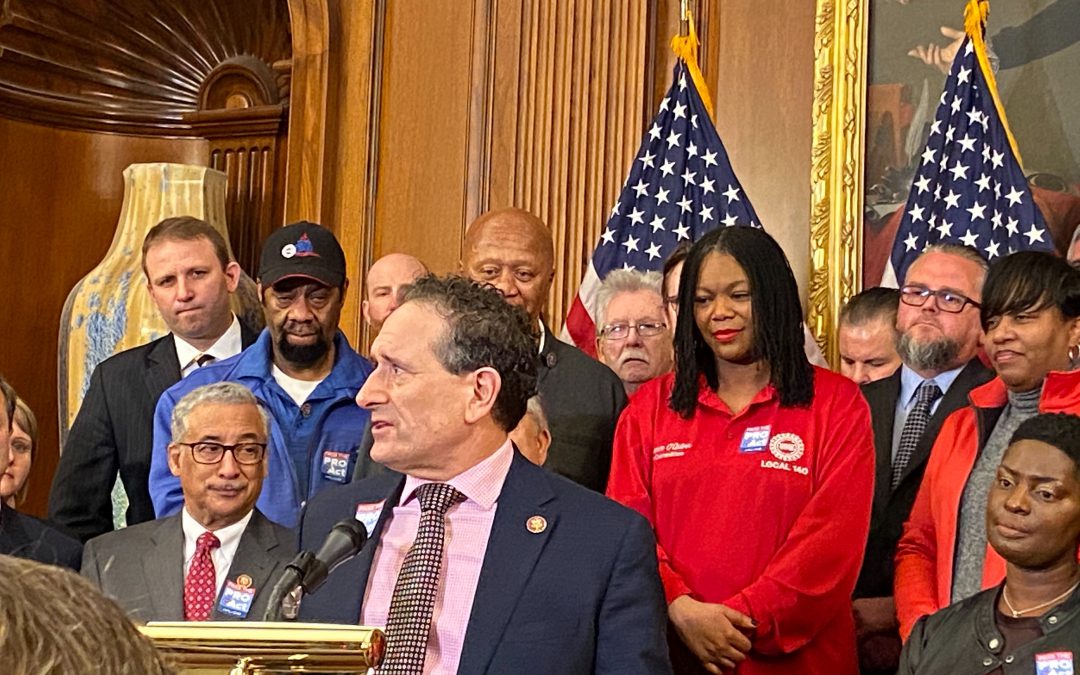 Pelosi, labor leaders rally behind new labor friendly bill before vote