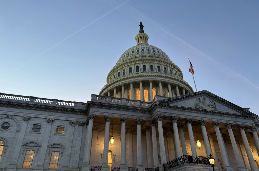 House passes bipartisan bill on federal hiring system, deviating from GOP partisan priorities