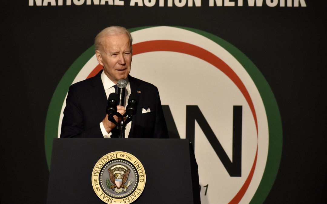Video: Biden speaks at National Action Network breakfast, students give back on MLK Day