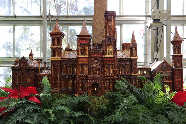 U.S. Botanic Garden holiday exhibit features model trains and plant-based U.S. landmarks