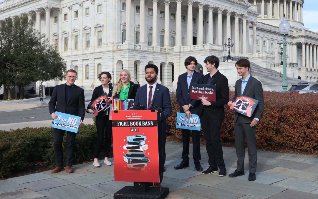 Fund schools to fight back: Democratic lawmakers unveil book ban legislation
