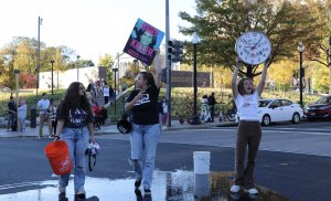 Just before the march began, counter-protesters ran in front of the attendees, blocking the march’s path and delaying its start.(Caroline Killilea/MNS)