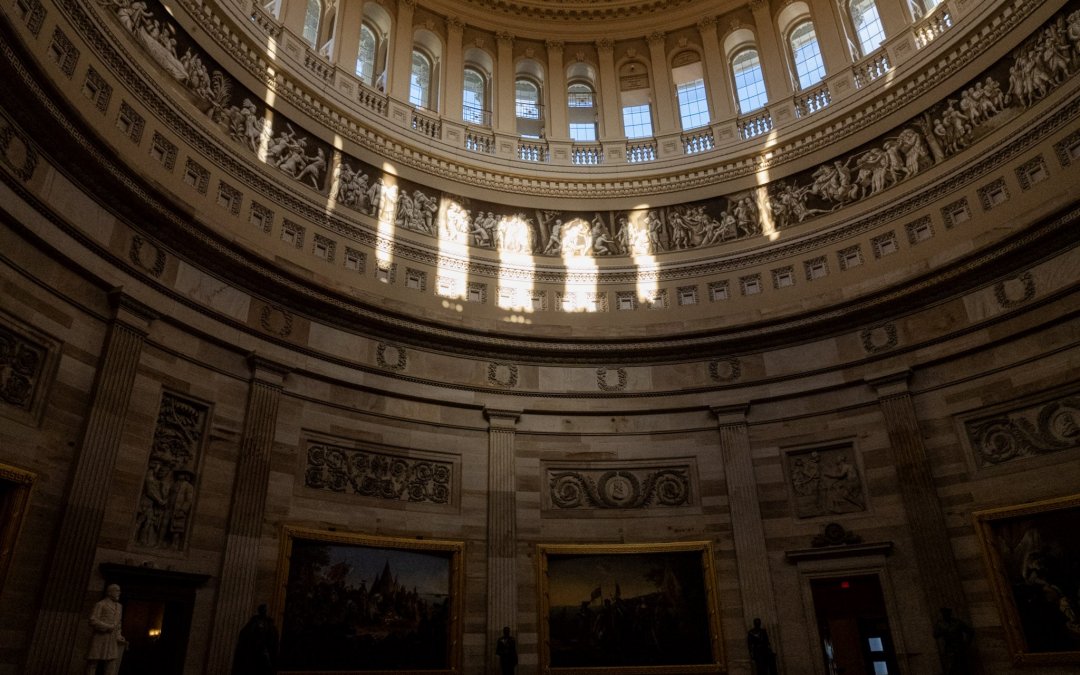 IN PHOTOS: Longest government shutdown comes to an end