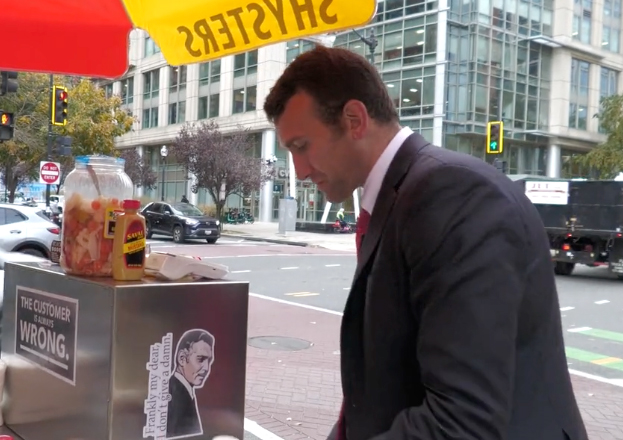 Watch: D.C. ‘shyster’ trades briefcases for buns, launching hot dog stand during shutdown