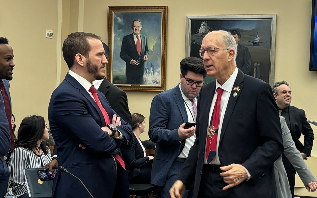 Quantum science experts fail to address concerns on training Chinese students at “massive scale”