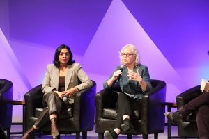 Amy Bolton (right), Director of Learning and Engagement at the U.S. Botanic Garden, explains that we have to meet people where they are when talking about the climate crisis. (David Sun/MNS)